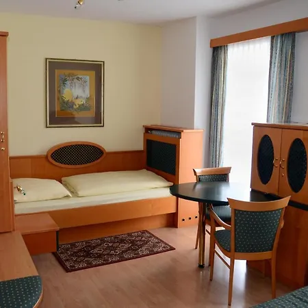 Schloessl Hotel 2*